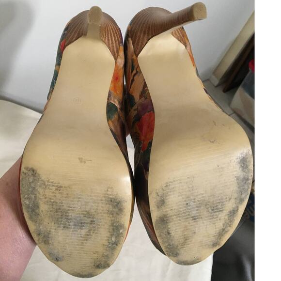 Diba Size 10 Floral Fabric 5 1/2" Stacked Heal Open Toe Slight Platform Shoes - Picture 3 of 7